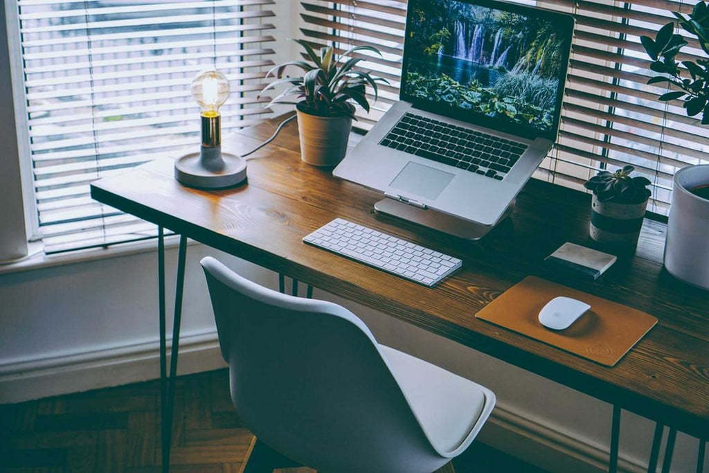 The Different Types of Office Desks to Consider for Your Home Office